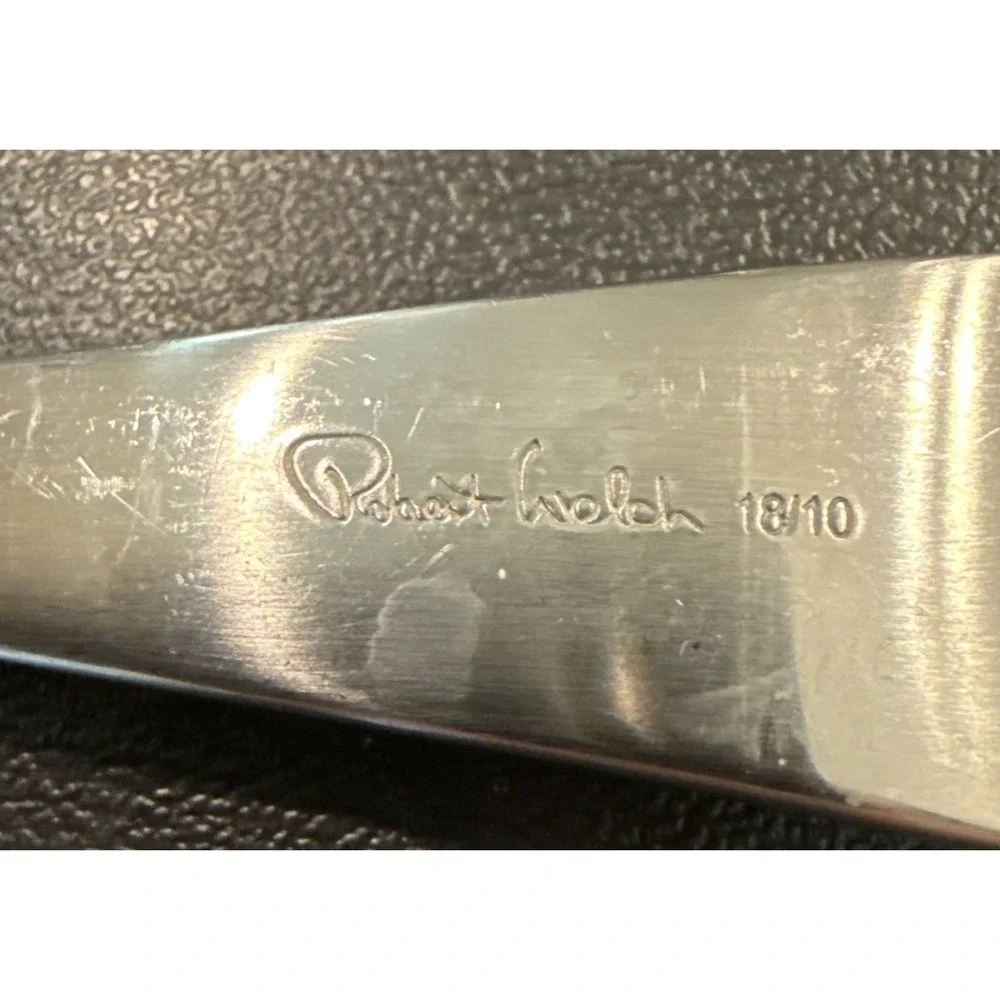 Robert Welch signs use
